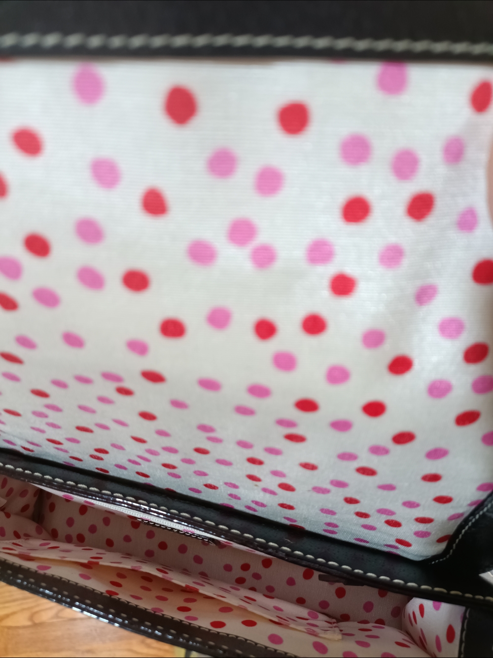 KATE SPADE POLKA DOT INTERIOR LADIES HANDBAG - Picture 2 of 5